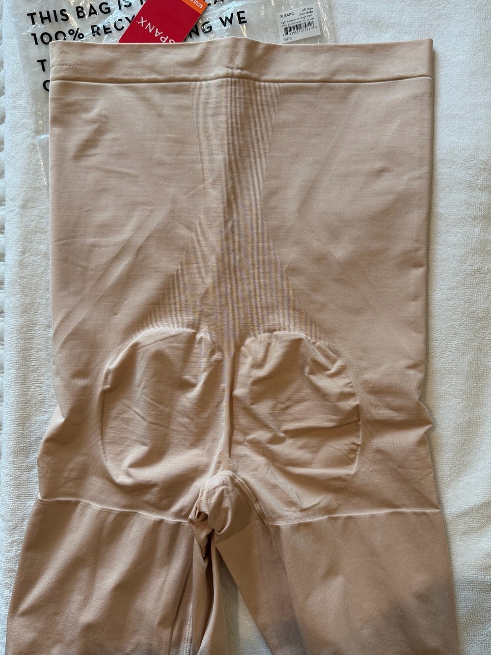 SPANXsculpt OnCore Mid-Thigh Shorts. NWT. Soft Nude. - Picture 4 of 5